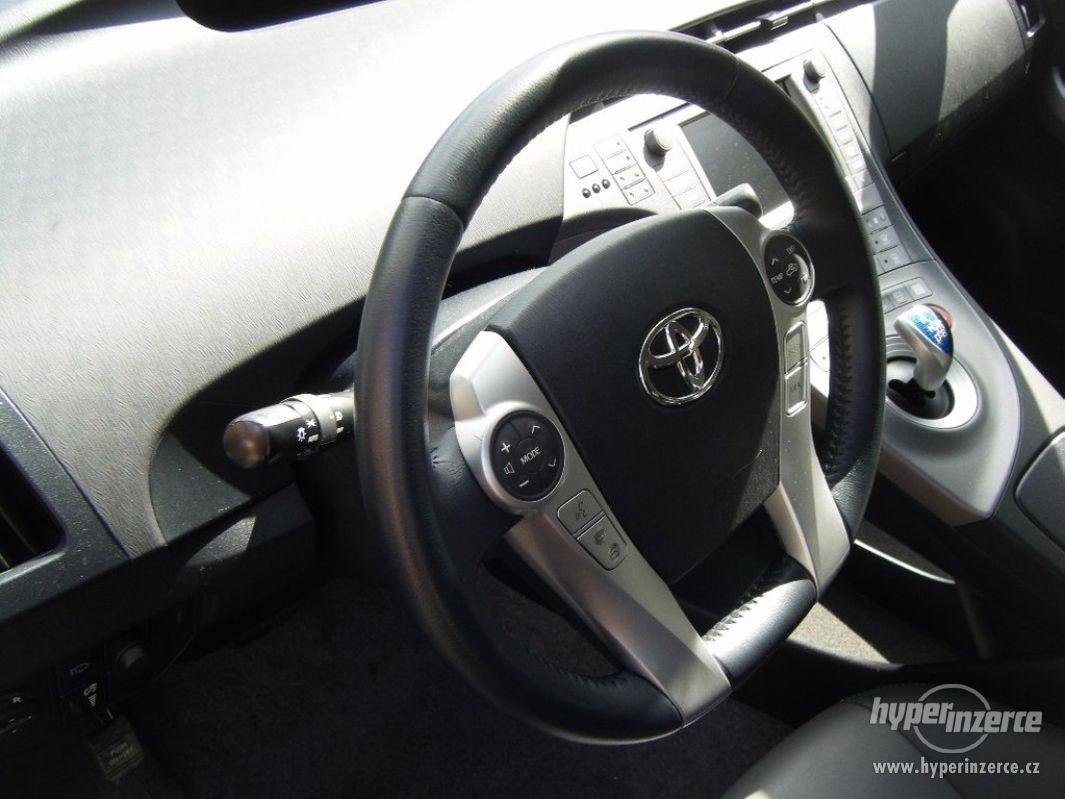 Toyota Prius 1.8 VVT-i Hybrid - foto 1