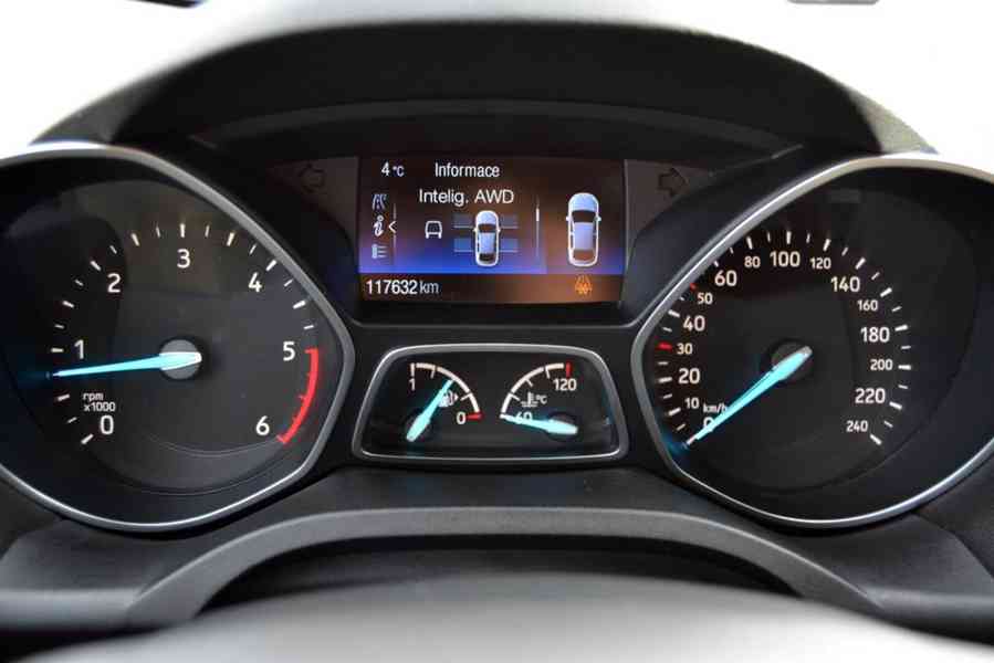 Ford Kuga 2.0 TDCI 110kW Titanium - foto 9