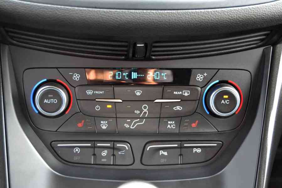 Ford Kuga 2.0 TDCI 110kW Titanium - foto 8