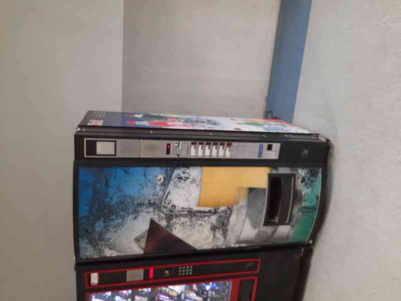 Prodejní automat - foto 2