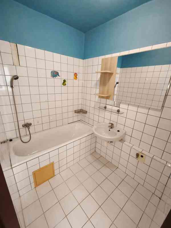 Pronájem bytu 3+1 71 m² - foto 6