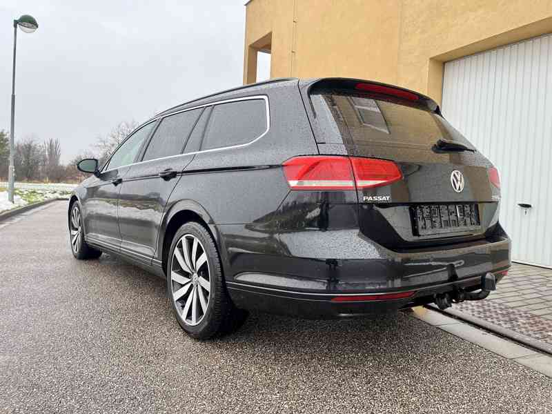 Volkswagen Passat 2.0 TDI, 110KW, SUPER STAV - - foto 3