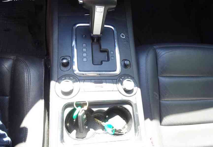 VW TOUAREG 3.0 TDI r.v.2004 (162 kw) Koupeno v ČR - foto 9