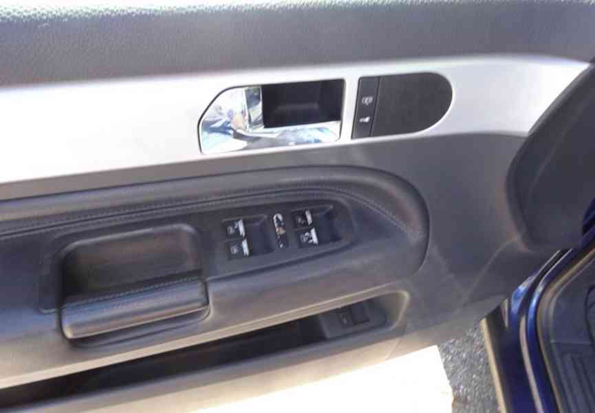 VW TOUAREG 3.0 TDI r.v.2004 (162 kw) Koupeno v ČR - foto 6