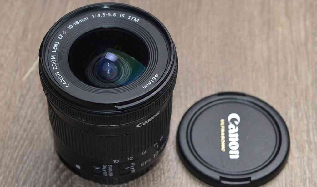 Canon EF-S 10-18mm f/4.5-5.6 IS STM - foto 3