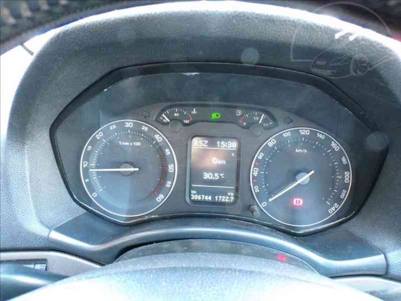 Škoda Octavia 1,9 TDI TAŽNÉ ZAŘÍZENÍ - foto 4