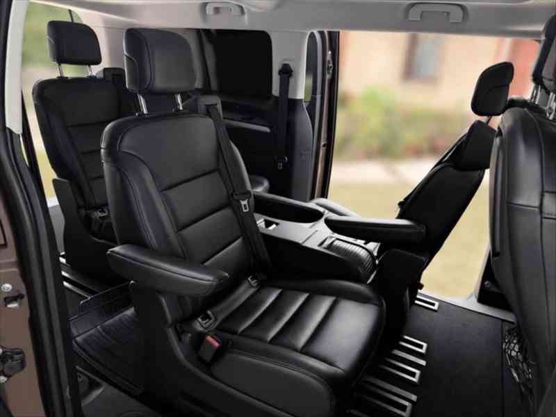 Toyota ProAce Verso 2,0   l2 vip, top stav a výbava - foto 4