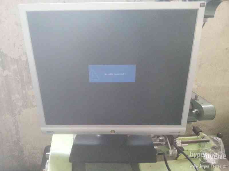 3x 19" LCD monitor BENQ, funkční, cena za vše. - foto 1
