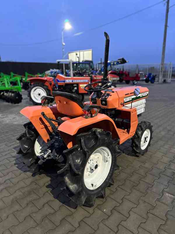 Traktor Kubota B1402, 4X4 ( 15 hp) + sekačka - foto 4