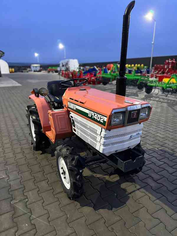 Traktor Kubota B1402, 4X4 ( 15 hp) + sekačka - foto 6