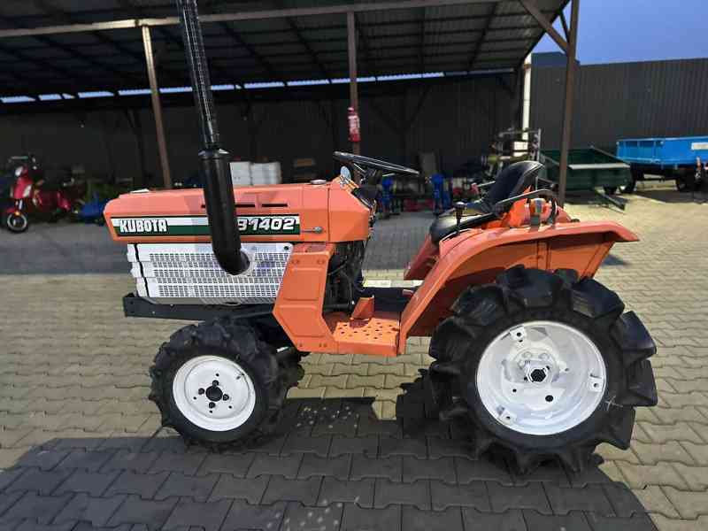 Traktor Kubota B1402, 4X4 ( 15 hp) + sekačka - foto 9