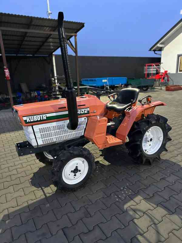 Traktor Kubota B1402, 4X4 ( 15 hp) + sekačka - foto 2