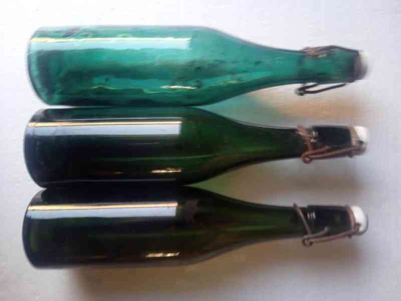 Prodám staré pivní a jiné lahve - foto 5