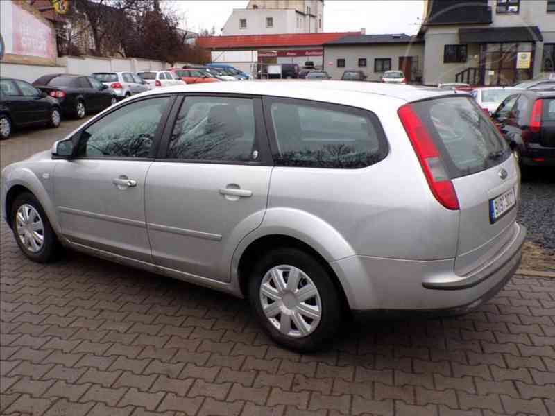 Ford Focus 1,6 i GHIA,KLIMA - foto 4