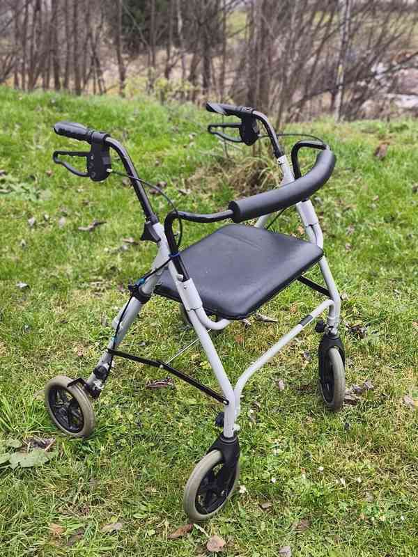 Prodej chodítek – spolehlivá pomoc za skvělou cenu - foto 6