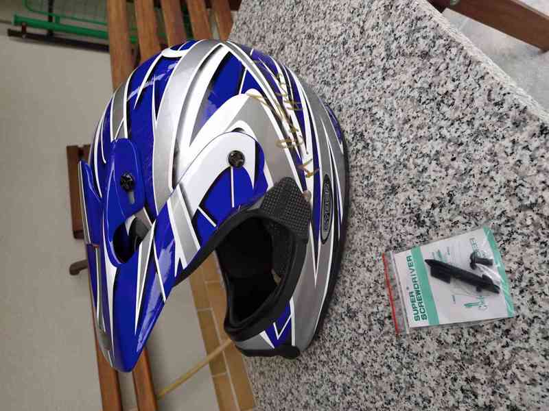 Moto helma Cyber UX 22, velikost M - foto 3