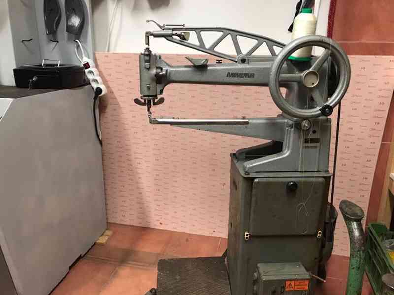 Koupím šicí stroj Minerva - foto 1
