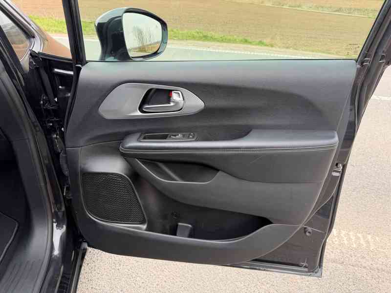 Chrysler Pacifica 3,6 Pentastar Radar 360 2019 DPH - foto 10