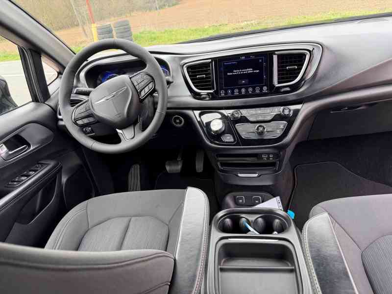Chrysler Pacifica 3,6 Pentastar Radar 360 2019 DPH - foto 12