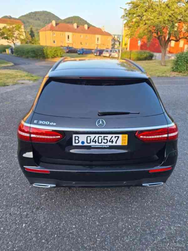 Mercedes-Benz Třídy E 2,0   D 300de AMG packet - foto 10