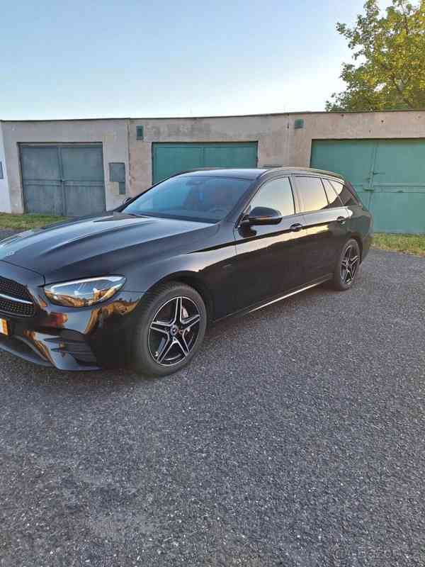 Mercedes-Benz Třídy E 2,0   D 300de AMG packet - foto 11