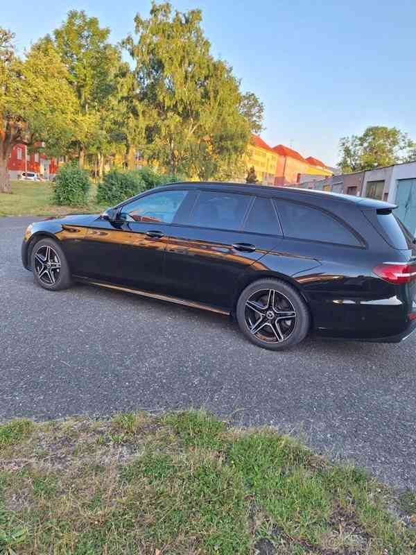 Mercedes-Benz Třídy E 2,0   D 300de AMG packet - foto 9