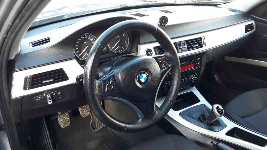 BMW E91 318D,NEBOURÁNO,skvělý stav,SERVISKA - foto 5