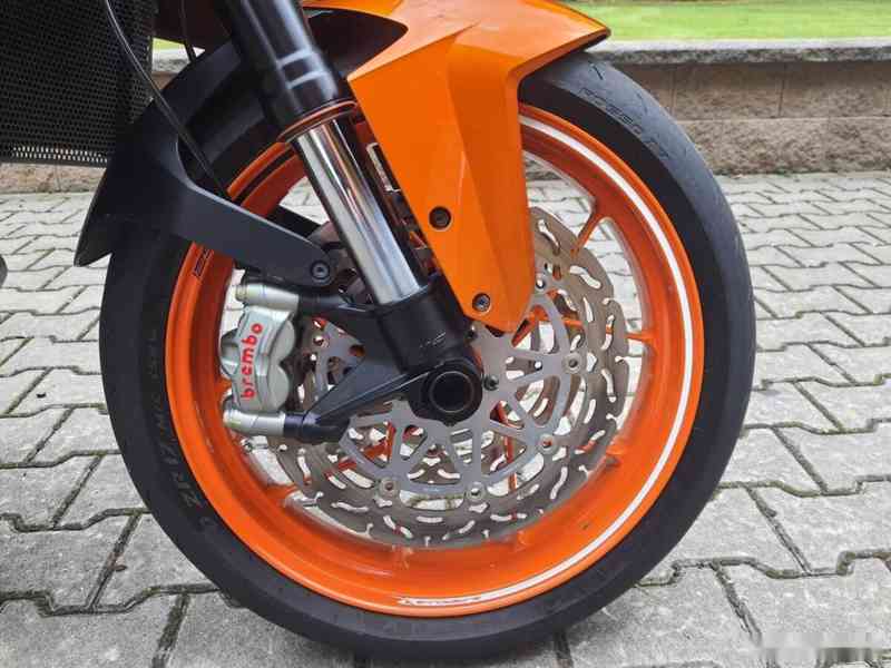 KTM 1290 Super Duke R - TOP STAV + VÝBAVA - 1. MAJITEL 185.0 - foto 14