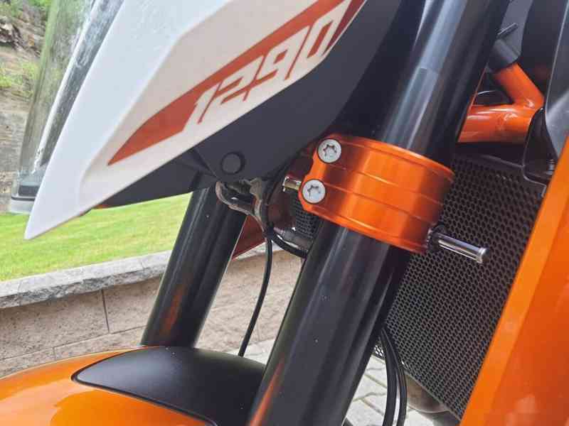 KTM 1290 Super Duke R - TOP STAV + VÝBAVA - 1. MAJITEL 185.0 - foto 10