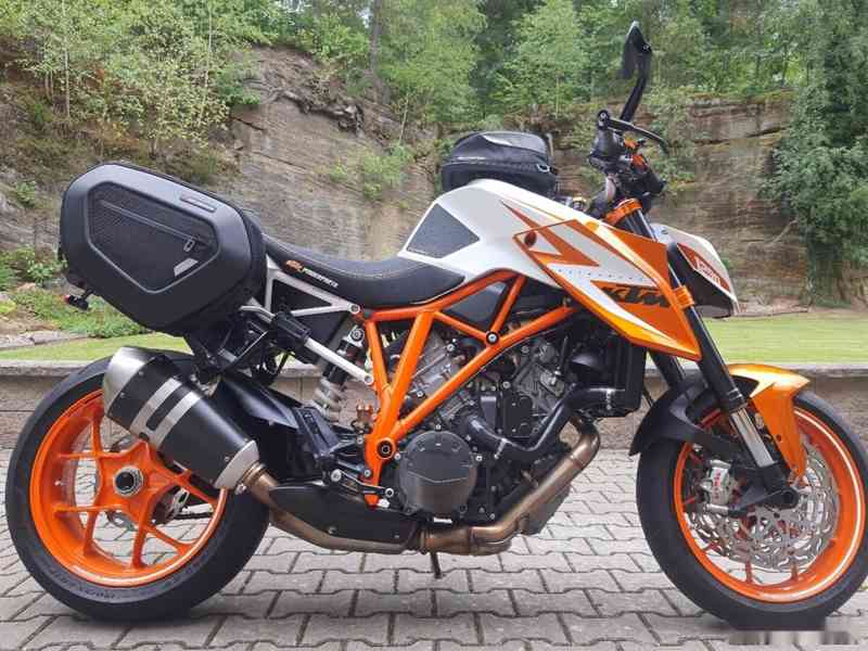 KTM 1290 Super Duke R - TOP STAV + VÝBAVA - 1. MAJITEL 185.0 - foto 13