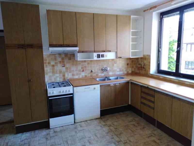 Pronájem bytu 2+1 80 m² - foto 5