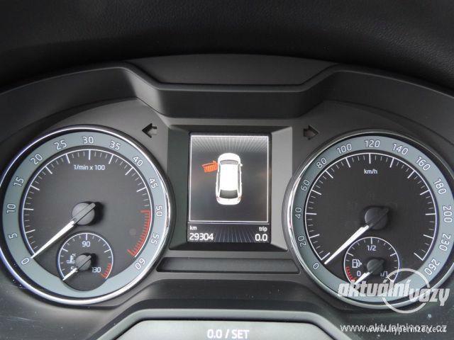 Škoda Octavia 2.0, nafta, automat, r.v. 2015, navigace, kůže - foto 5