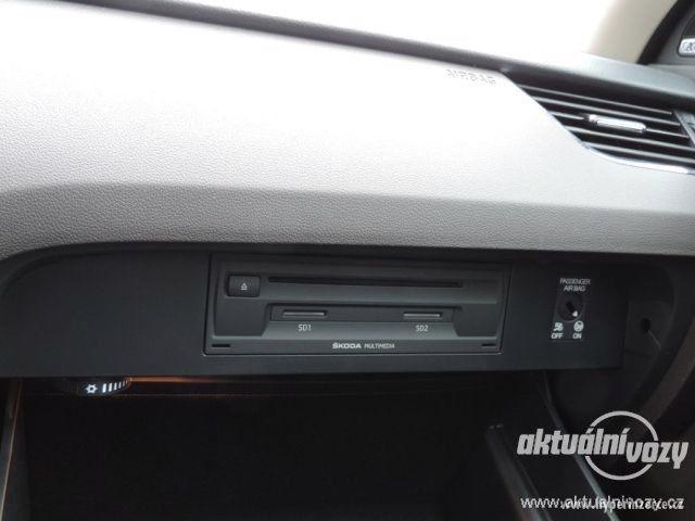 Škoda Octavia 2.0, nafta, automat, r.v. 2015, navigace, kůže - foto 14