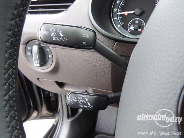 Škoda Octavia 2.0, nafta, automat, r.v. 2015, navigace, kůže - foto 50