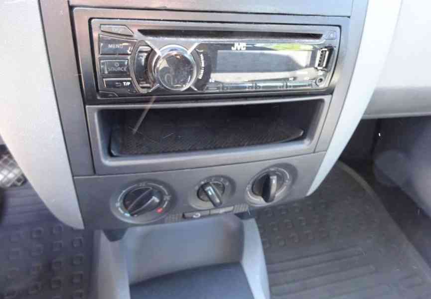 Škoda Fabia 1.9 SDI Combi r.v.2001 (STK:3/2028) - foto 8