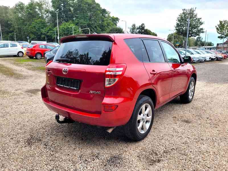 Toyota RAV  4 Life 4x4 2.0i benzín 116kw - foto 8