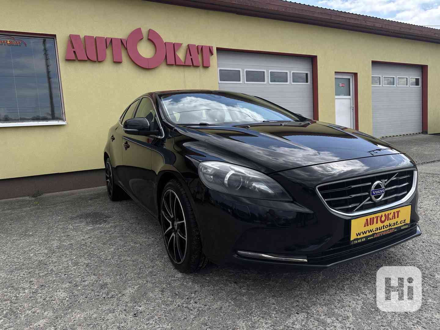 Volvo V40 2.0D 110kW/Automat/Výhřev/Xenon - foto 1