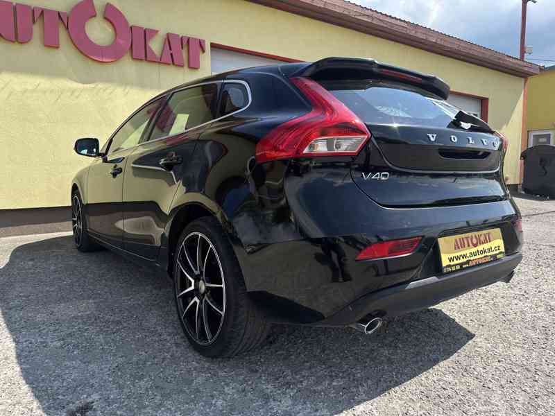 Volvo V40 2.0D 110kW/Automat/Výhřev/Xenon - foto 5