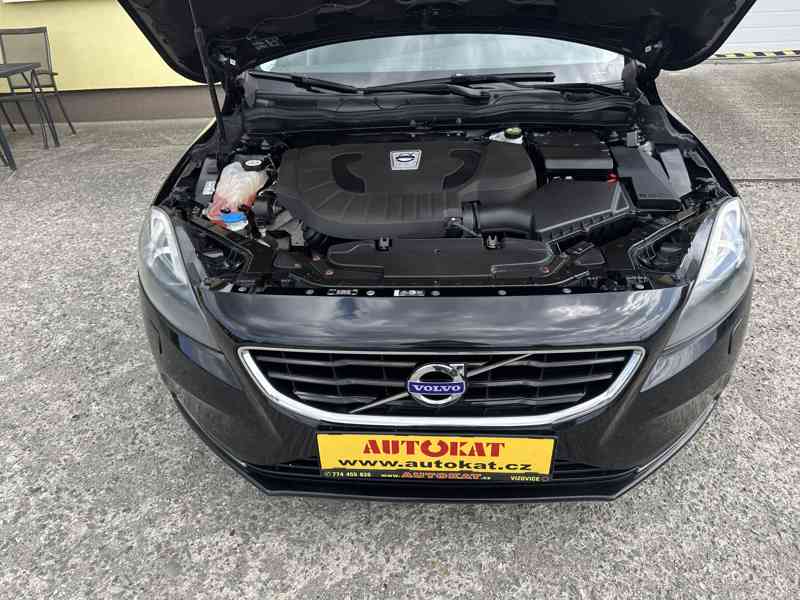 Volvo V40 2.0D 110kW/Automat/Výhřev/Xenon - foto 25