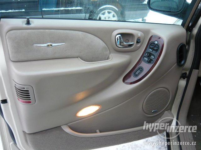 Chrysler Grand Voyager 3,3 LPG LIMITED ČR 2001 - foto 9