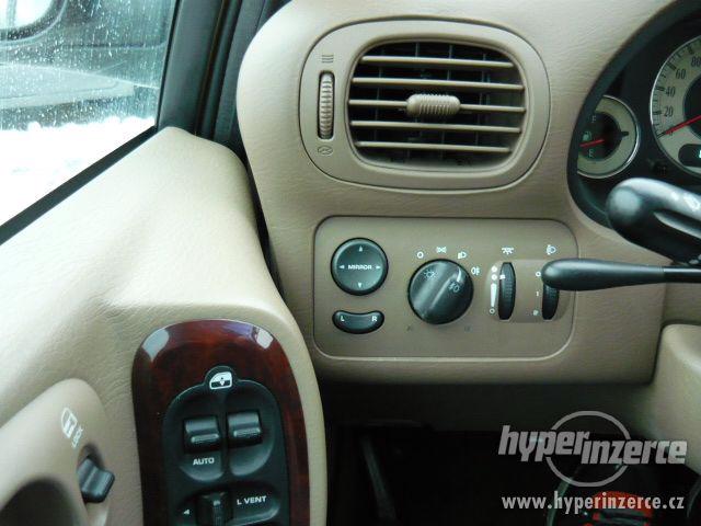 Chrysler Grand Voyager 3,3 LPG LIMITED ČR 2001 - foto 13