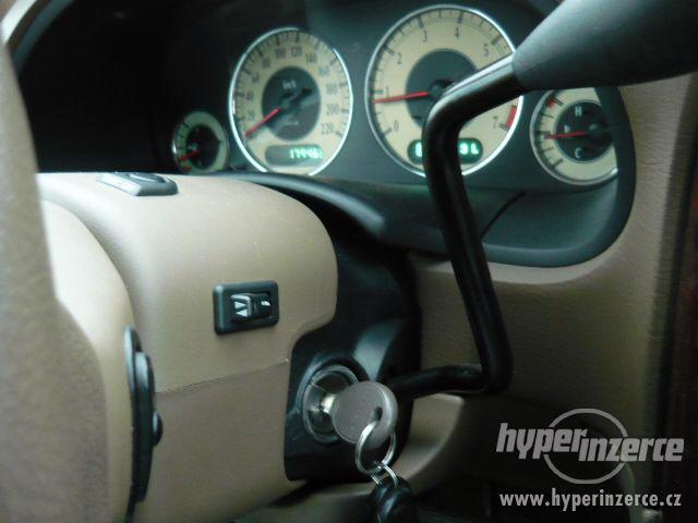Chrysler Grand Voyager 3,3 LPG LIMITED ČR 2001 - foto 14