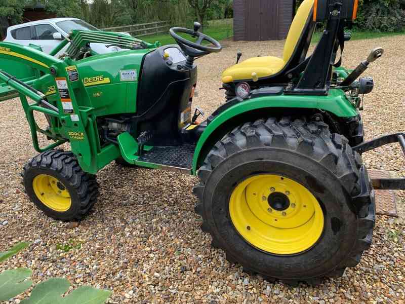 Traktor John Deere 25-CX-20 + čelní nakladač - foto 3