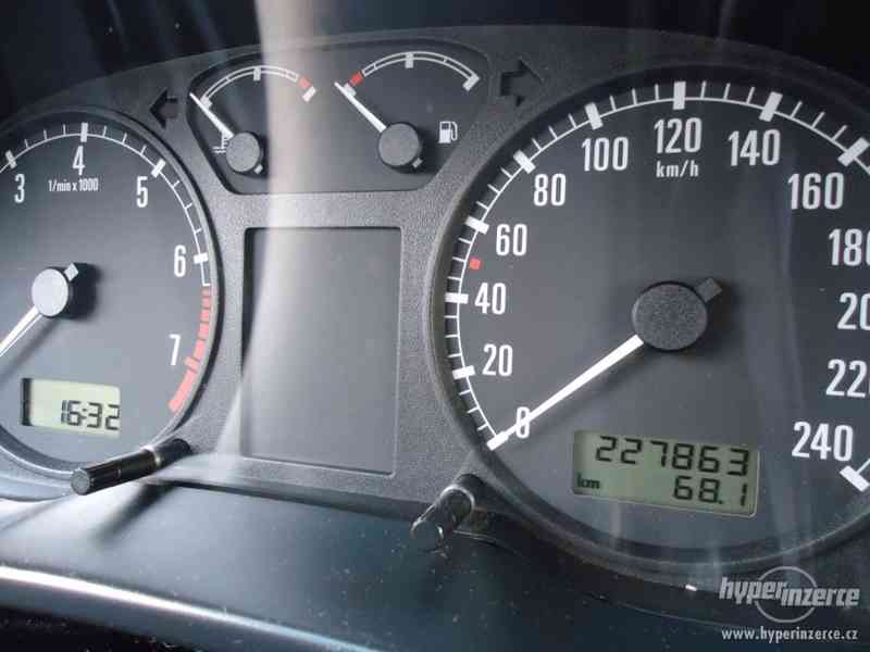 Skoda Octavia 1.8T 140 kw - foto 16