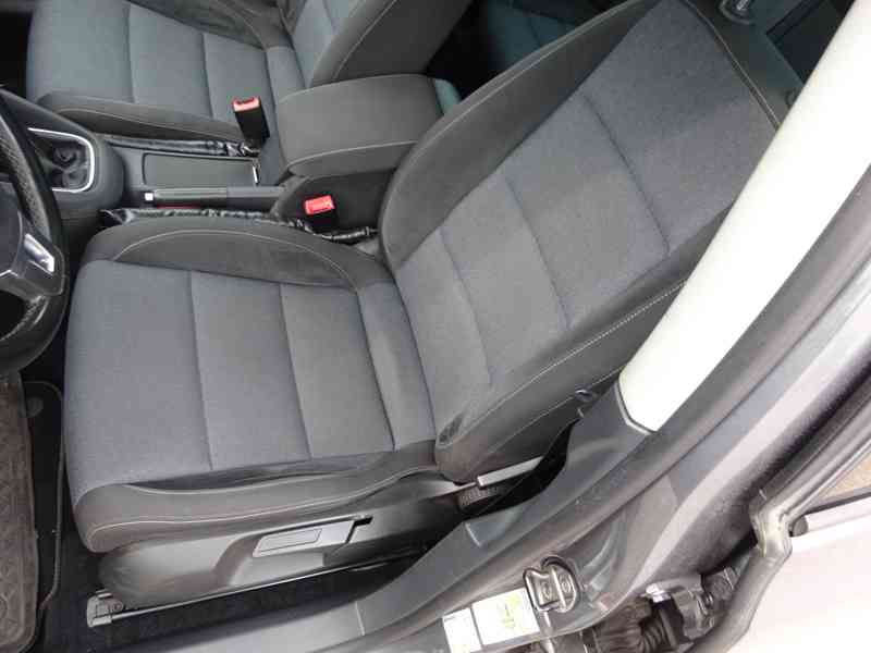 VW Golf 2.0 TDI r.v.2012 (103 kw) stk:2/2026 - foto 13