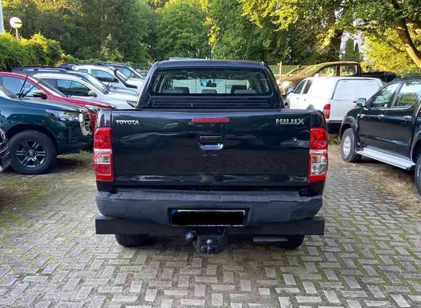 Toyota Hilux 2.5 D4-D 4x4 106kw - foto 14