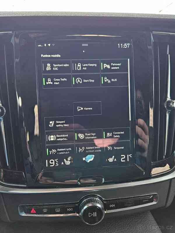 Volvo V90 2,0   145 kw -NEZ.TOPENI TAŽNÉ,KAMER - foto 16