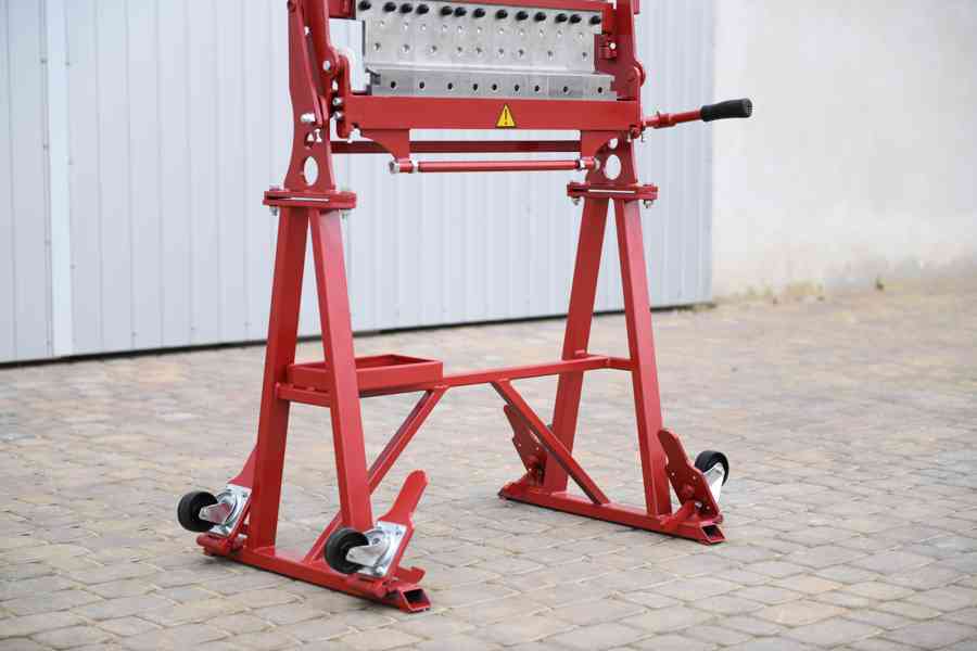 Mini ohýbačka segmentová se stojanem SGR 650/1mm  - foto 8