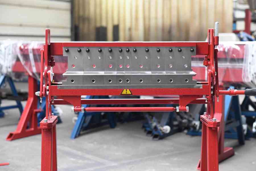 Mini ohýbačka segmentová se stojanem SGR 650/1mm  - foto 4