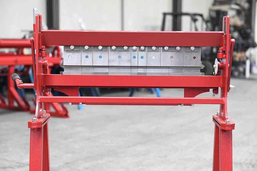 Mini ohýbačka segmentová se stojanem SGR 650/1mm  - foto 6